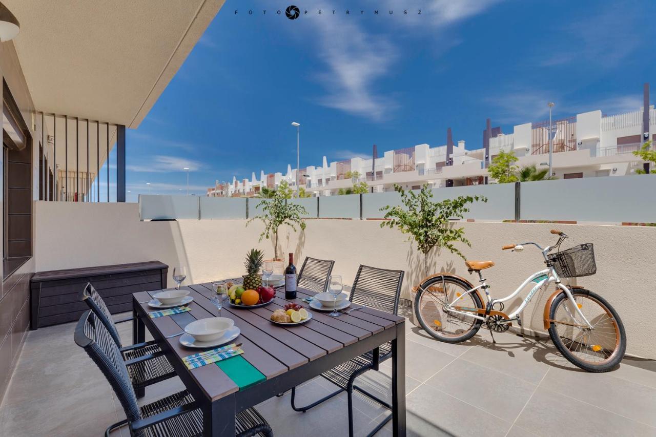 Apartamento en la planta baja Playa Elisa Pilar de la Horadada Exterior foto